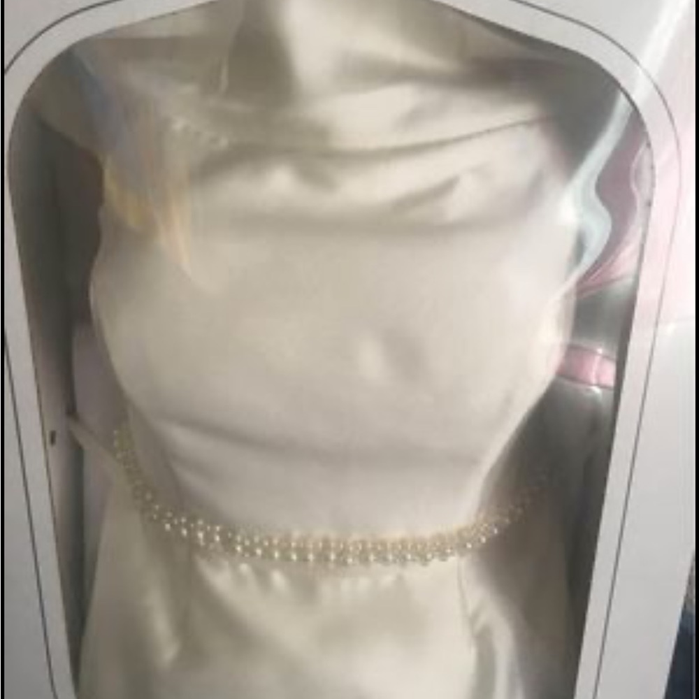 Wedding dress - Picture 6 of 6